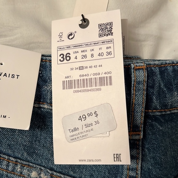 ZARA HIGH WAIST DENIM SHORTS IN BESTIE BLUE SIZE 36 /US 4 - Picture 3 of 3